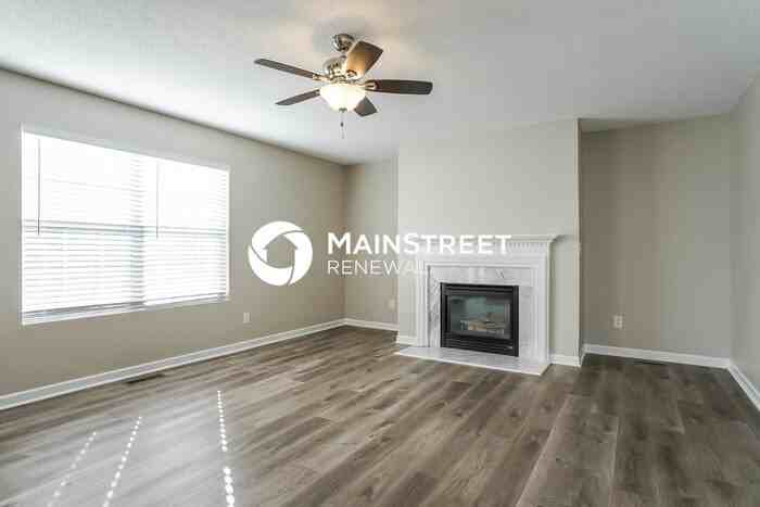 453 Mayview Dr - Photo 4 of 17