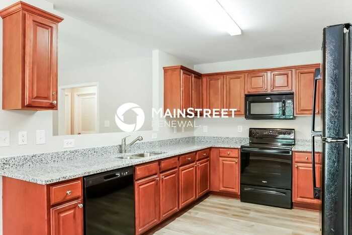 174 Fox Chase Ln - Photo 7 of 16