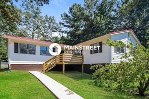 featured image of 11028 Woodland Dr