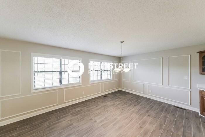 11028 Woodland Dr - Photo 5 of 16