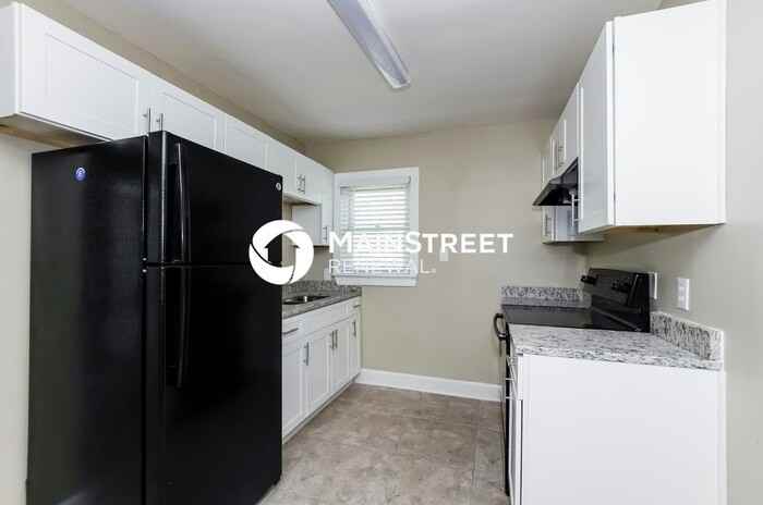 928 Holland Ave - Photo 7 of 16