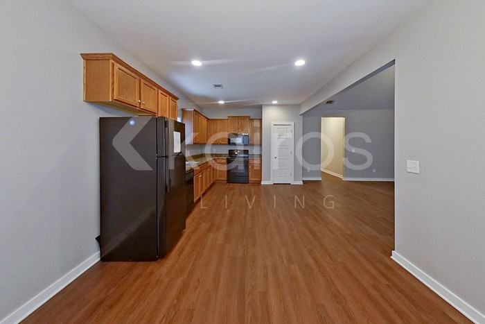 1389 Old Rd - Photo 5 of 21