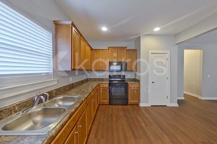 1389 Old Rd - Photo 6 of 21