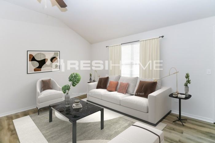 1509 Silver Creek Cir - Photo 4 of 16