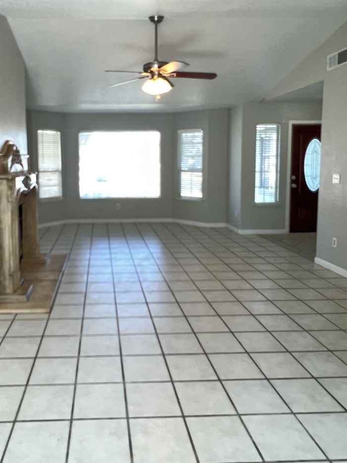 1731 3rd St - Photo 4 of 15