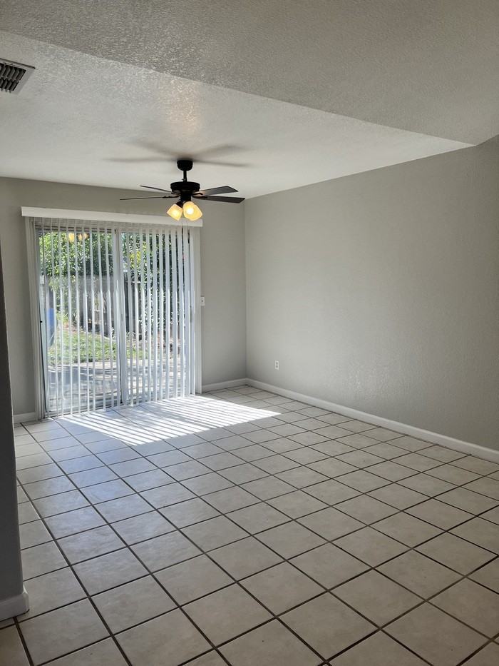 1731 3rd St - Photo 5 of 15