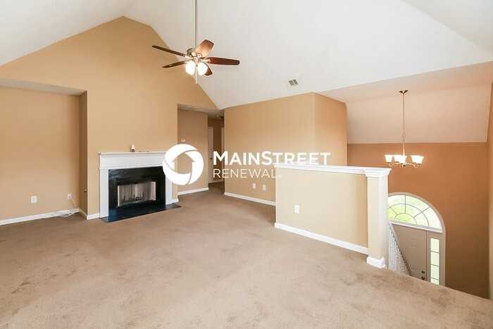 2051 Registry Ct - Photo 4 of 17