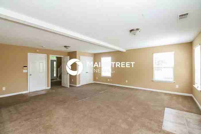 2051 Registry Ct - Photo 6 of 17