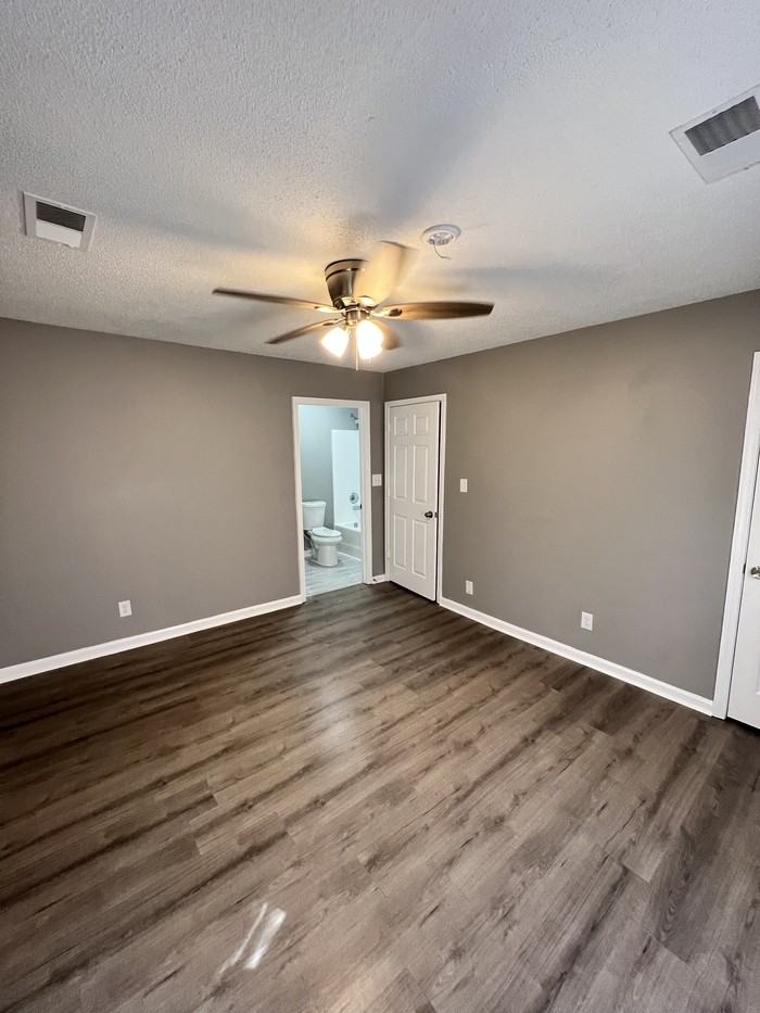 106 W Dison Ave - Photo 5 of 5