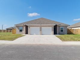 featured image of 1009 Escondido Ln E