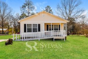 featured image of 3 Lois Cv