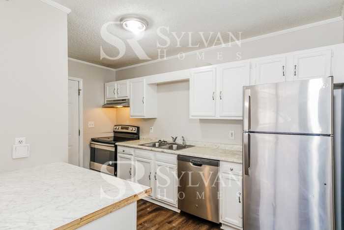 3 Lois Cv - Photo 7 of 16