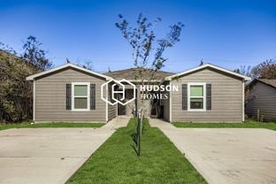 229 De Haven St #A - Photo 1 of 1