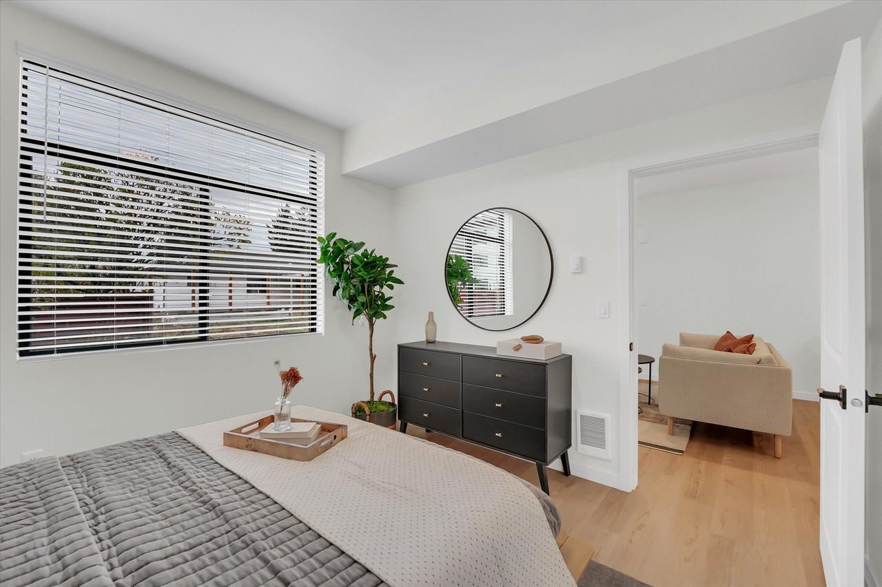 5402 The Meadowlark 5402 77th street west - 302 #5402-302 - Photo 4 of 28