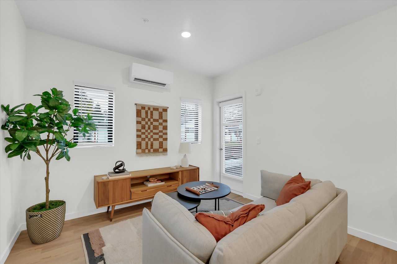 5402 The Meadowlark 5402 77th street west - 302 #5402-302 - Photo 5 of 28