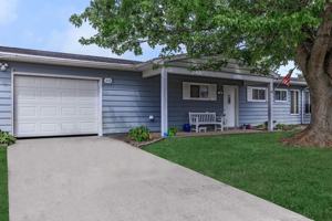 featured image of 1703 S Lincoln St #1703