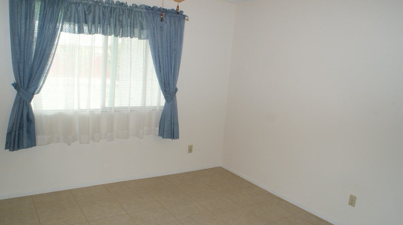 247 E 7th Dr #1 - Photo 4 of 6