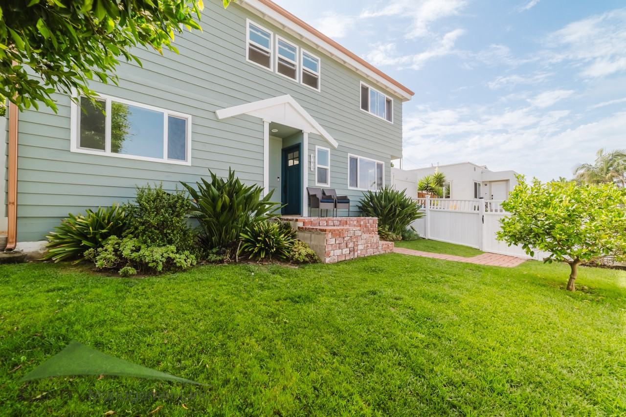 341 N Sierra Ave #1 - Photo 3 of 20