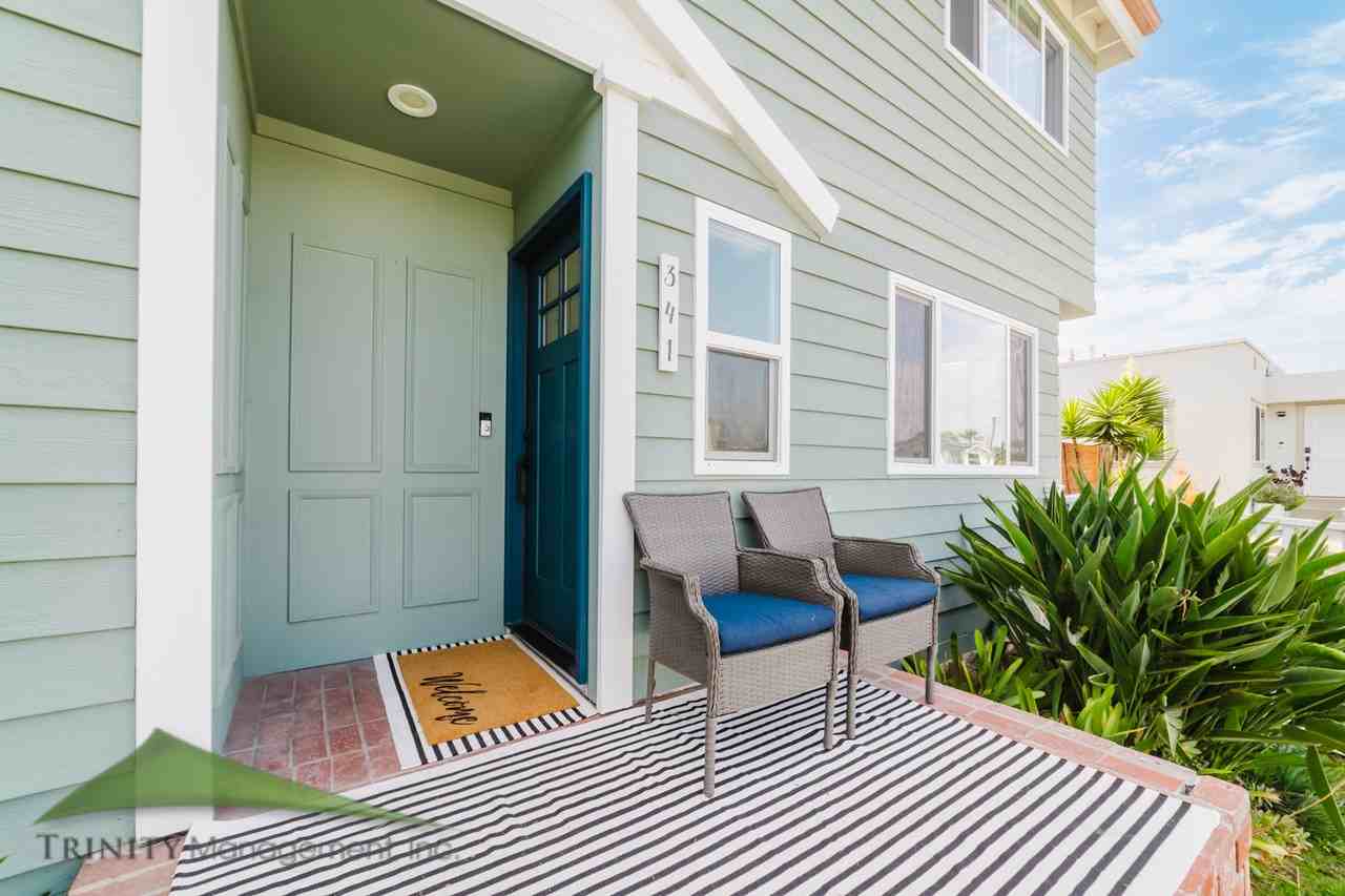 341 N Sierra Ave #1 - Photo 4 of 20