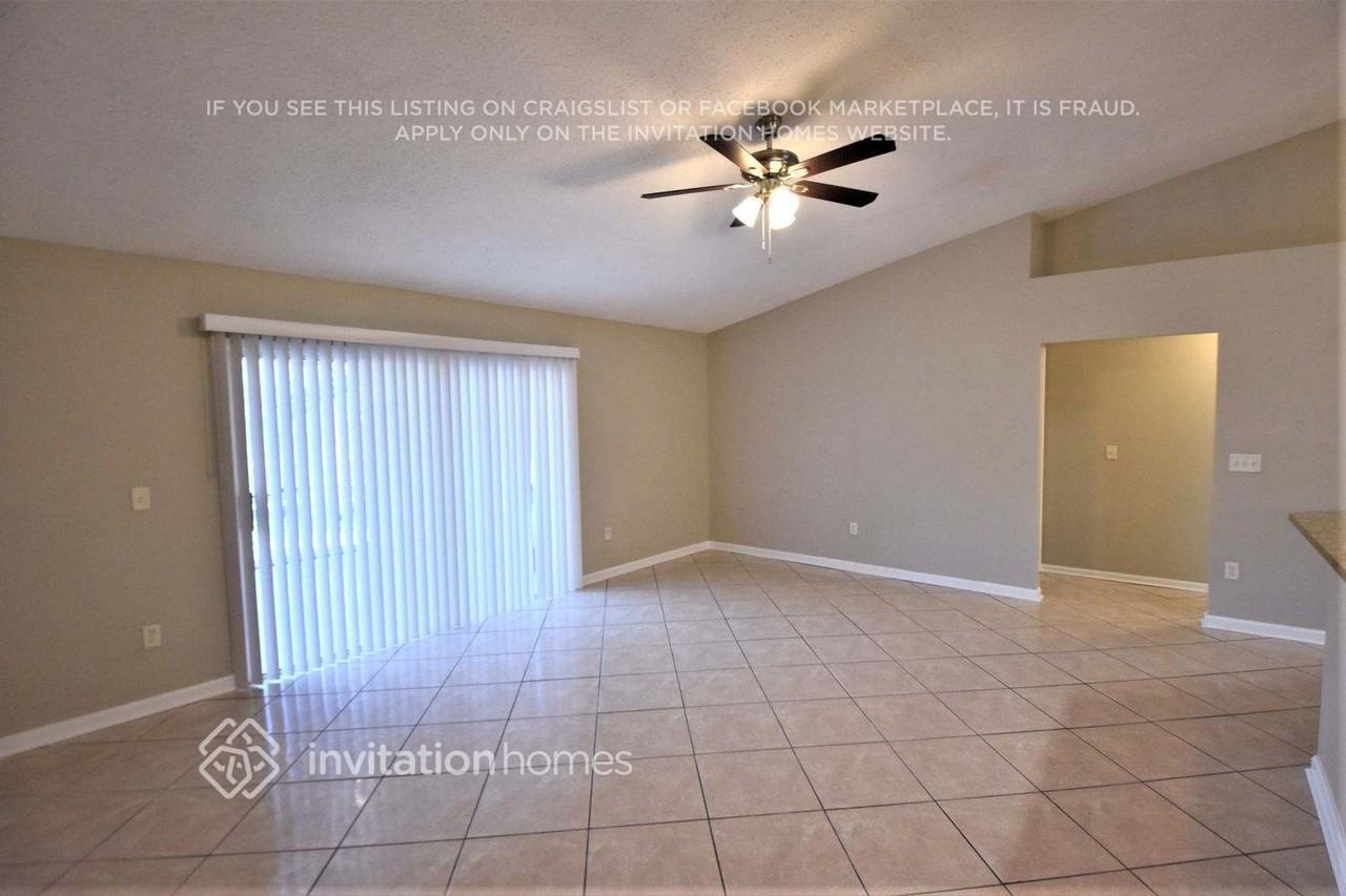 1335 Ardmore St - Photo 3 of 21