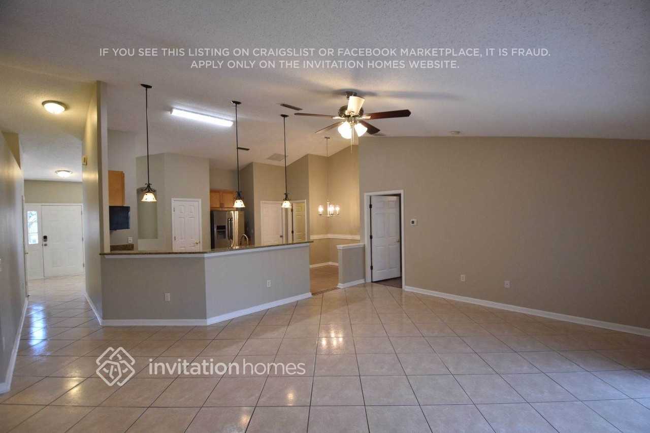 1335 Ardmore St - Photo 4 of 21