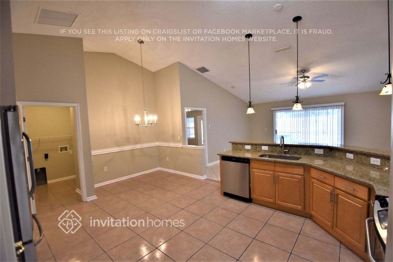 1335 Ardmore St - Photo 6 of 21