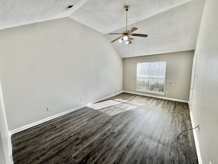 5528 Ginners Dr - Photo 3 of 21