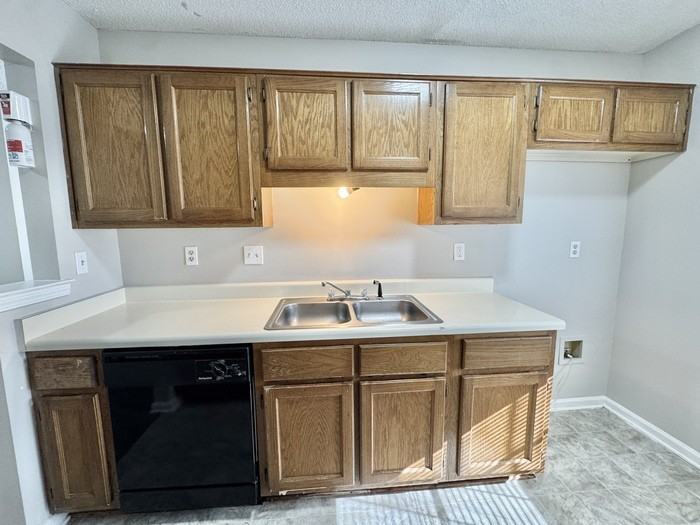 5528 Ginners Dr - Photo 7 of 21