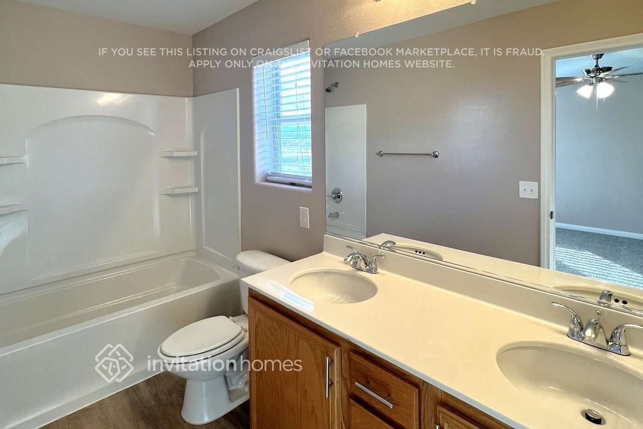 12045 Spice Tree St - Photo 4 of 6