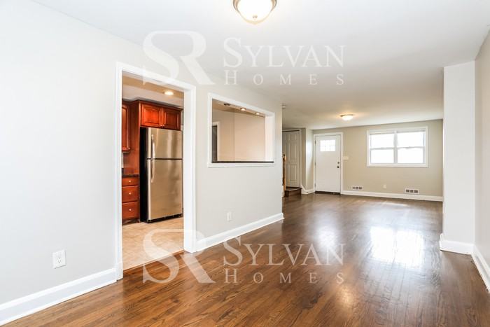 7426 Forrest Ave - Photo 5 of 15