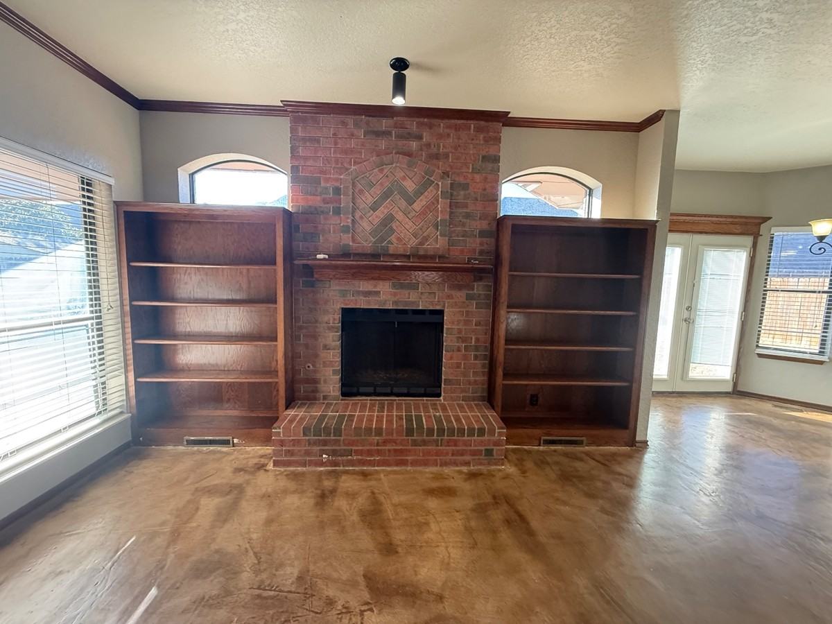 18509 Chestnut Oak Dr #1 - Photo 6 of 40