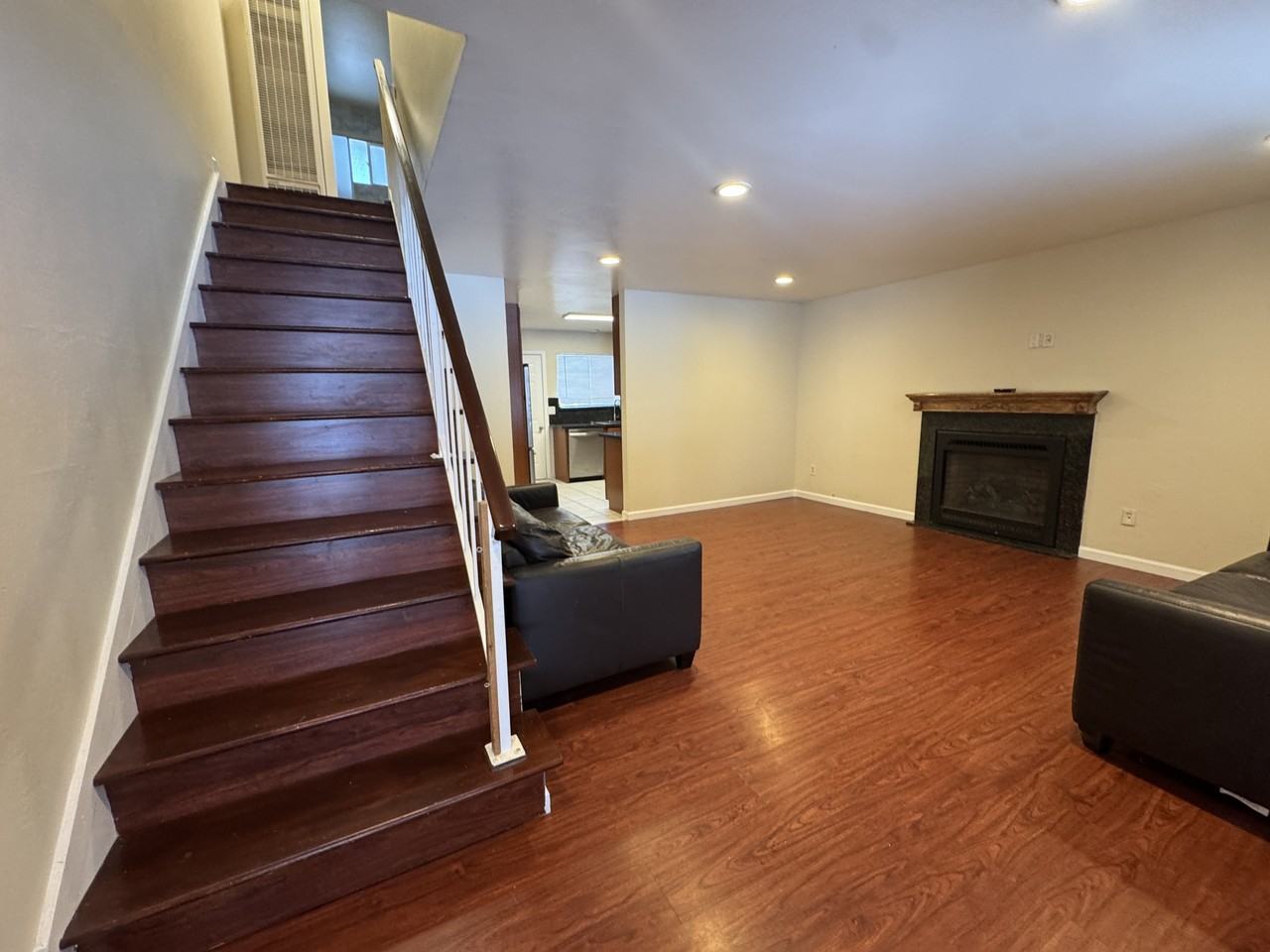 3613 Paradise Ave #B - Photo 2 of 10