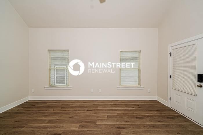 890 Maple Trce - Photo 4 of 17