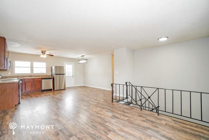 4694 Palmetto St - Photo 6 of 14