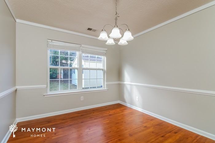 208 Whixley Ln - Photo 6 of 14