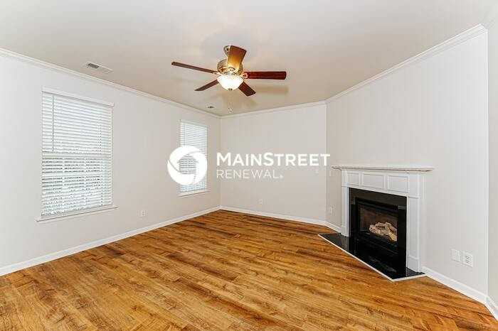 5020 Kelly Creek St - Photo 4 of 17