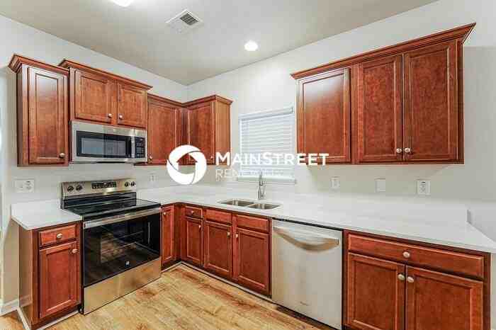 5020 Kelly Creek St - Photo 6 of 17