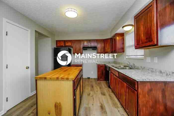 458 Pruden Dr - Photo 5 of 18