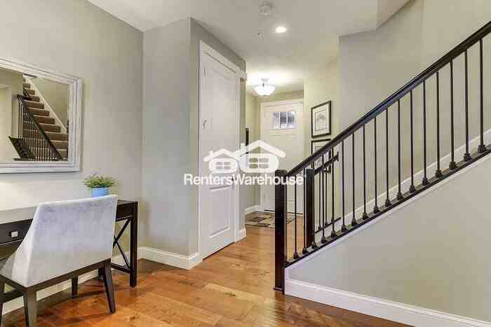 3081 Countryside Ave #B - Photo 2 of 25