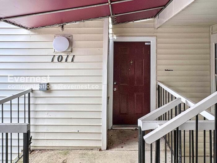 1011 Fallcrest Ct #202 - Photo 2 of 16