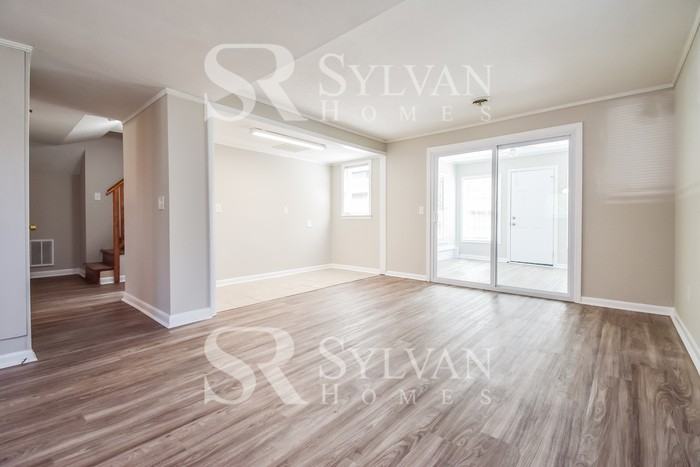 6137 Indian Creek Cir Sw - Photo 4 of 16