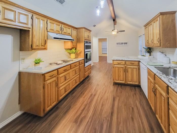 3706 Indian Wells Dr - Photo 3 of 20