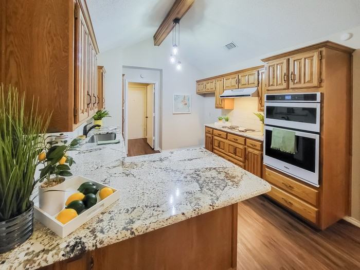 3706 Indian Wells Dr - Photo 5 of 20