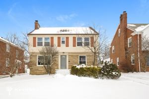 featured image of 2371 Loyola Rd