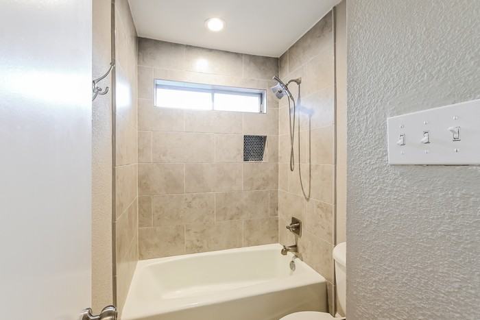 11818 Oakcroft Dr - Photo 6 of 24