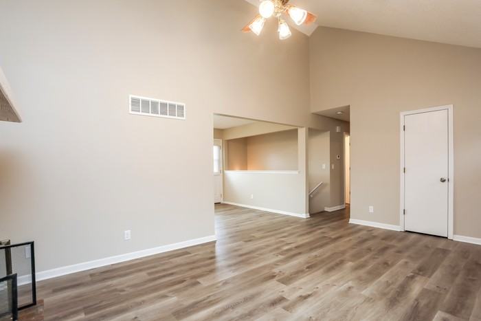 6808 N Mercier St - Photo 6 of 12