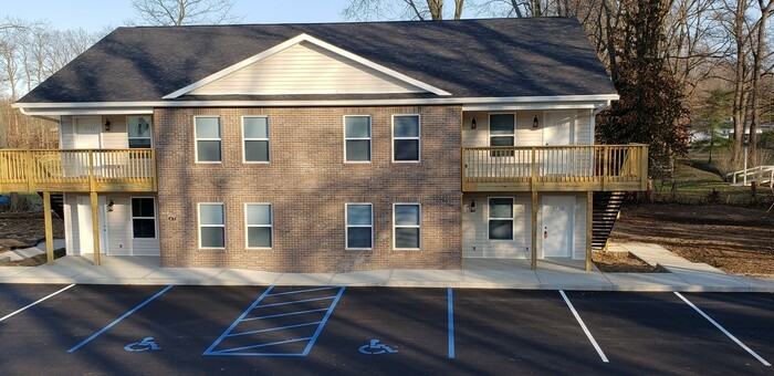 2738 Noel Ln - Photo 2 of 6