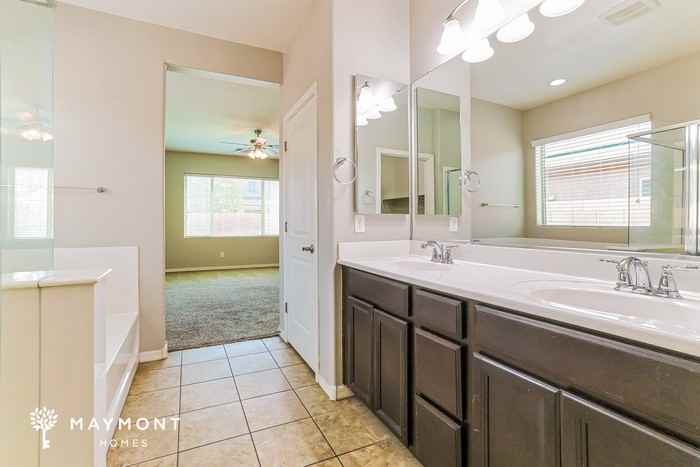 34543 N Mirandesa Dr - Photo 7 of 12