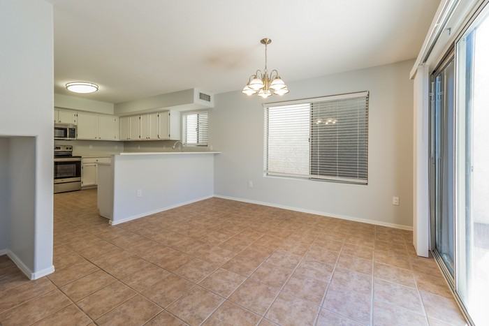 506 S Sunrise Dr - Photo 6 of 17