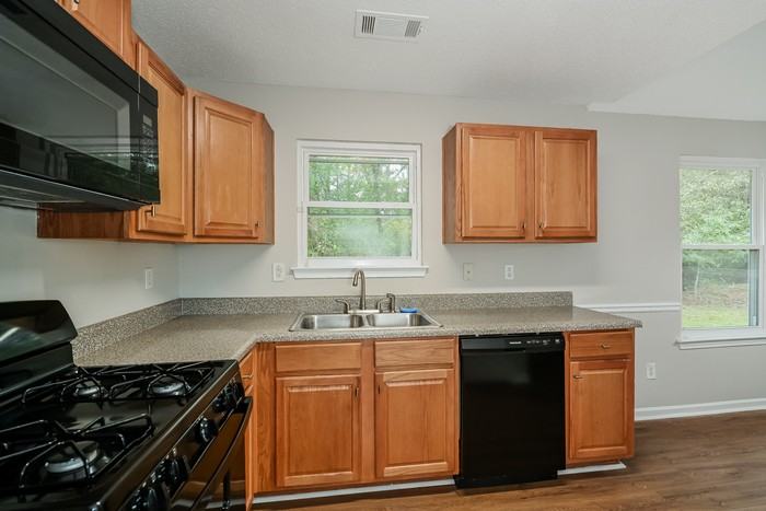 1997 Cutters Mill Way - Photo 6 of 14